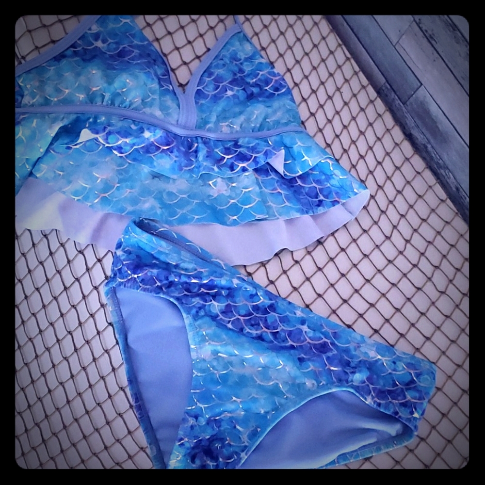 Justice sz 12 - 2 piece swimsuit